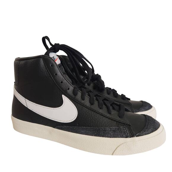 Nike Men\'s Blazer MID \'77 VNTG Basketball Shoe,  US 9 main image 4